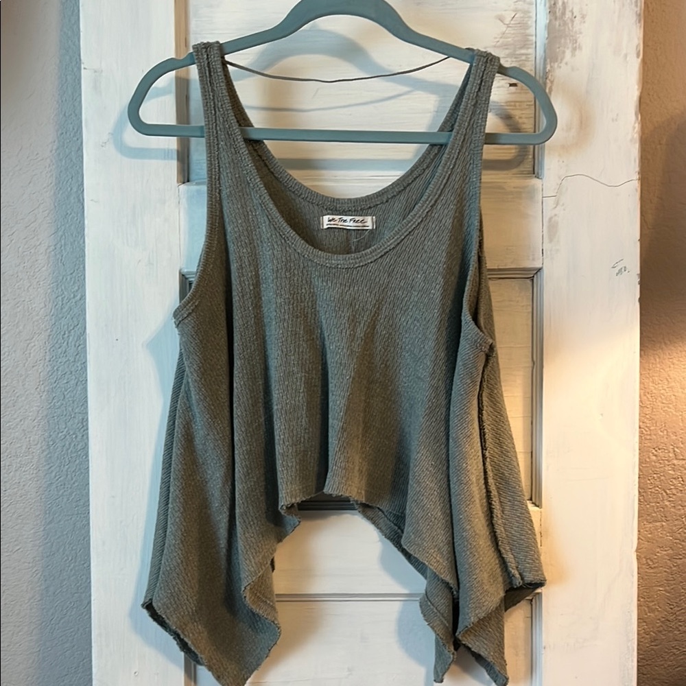Flowy Green Sleeveless Top